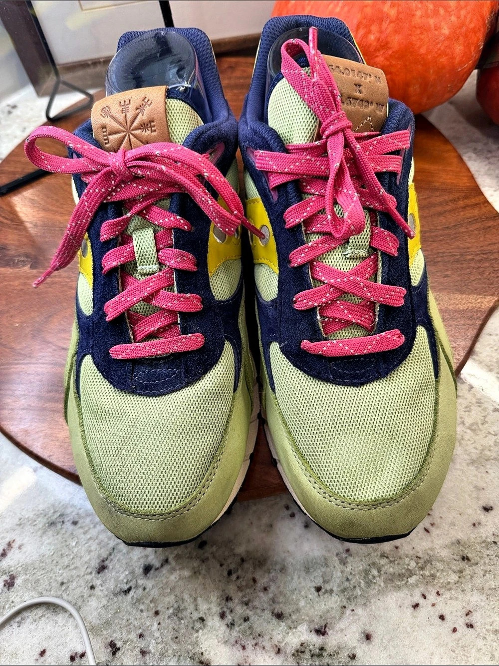 👟 Saucony 600 Mint Green Sneakers – Men’s 10.5 / Women’s 12- unisex sizing